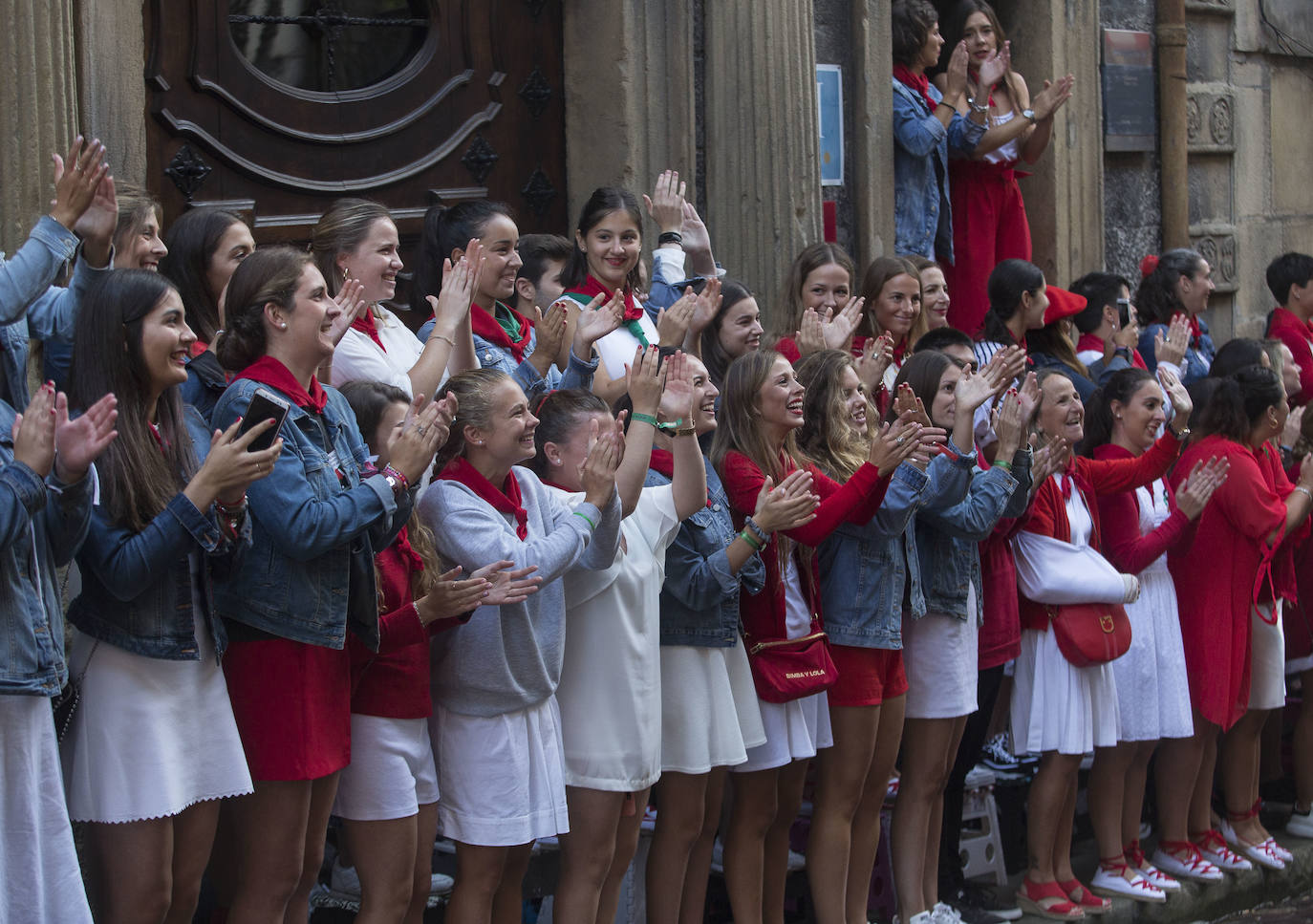 Fotos: Hondarribia se vuelca con el Alarde