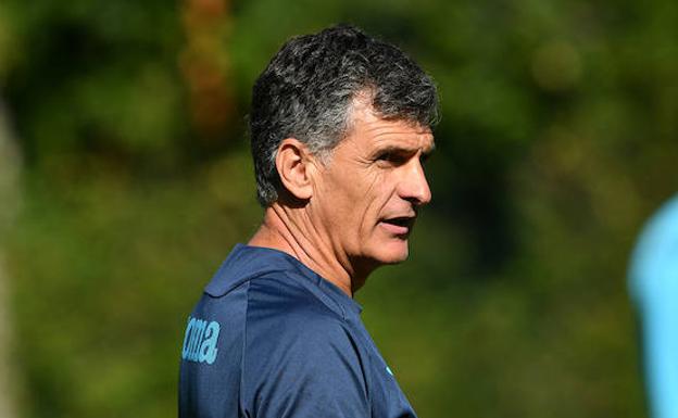 Mendilibar, en un entrenamiento en Atxabalpe. 