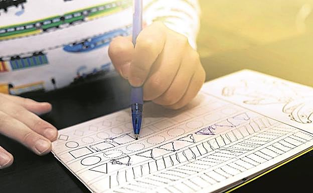 En nuestro país no existe una prueba obligatoria similar a la que quieren imponer en los colegios ingleses. 