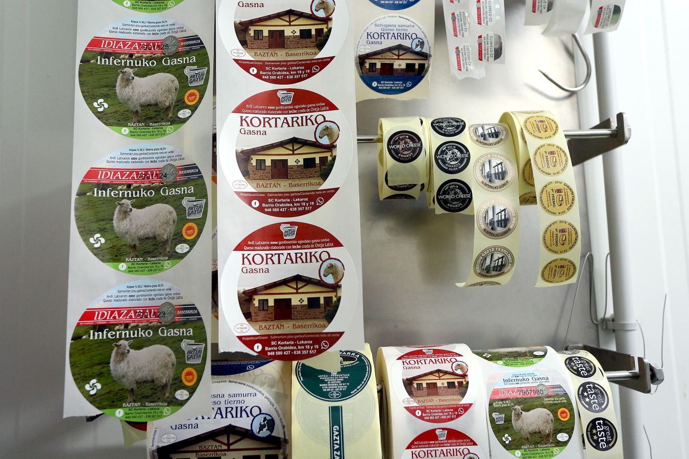 Fotos: Un día con Julen Arburua, ganador del concurso de quesos de Ordizia