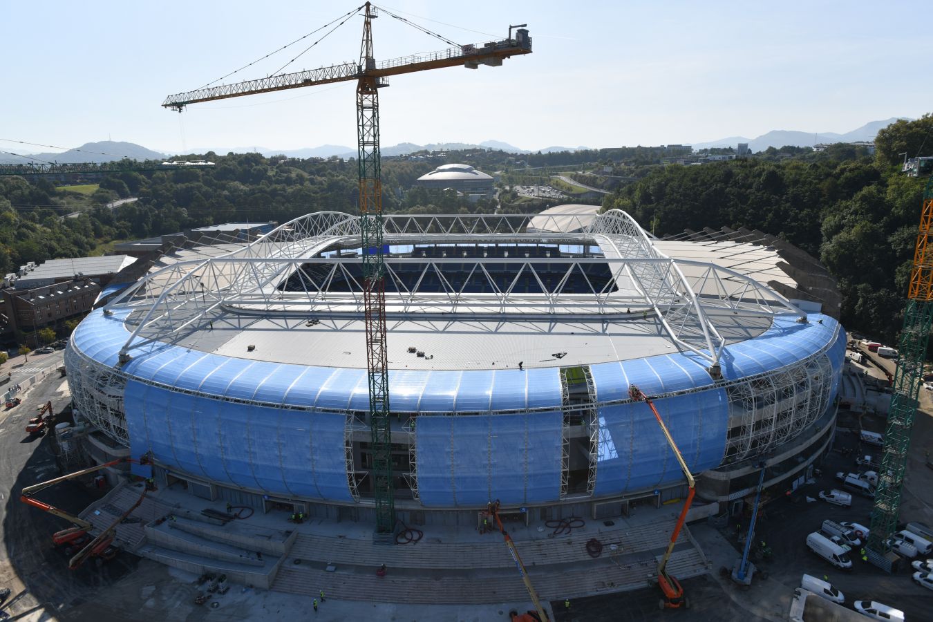 Vistas exteriores del nuevo estadio de Anoeta.