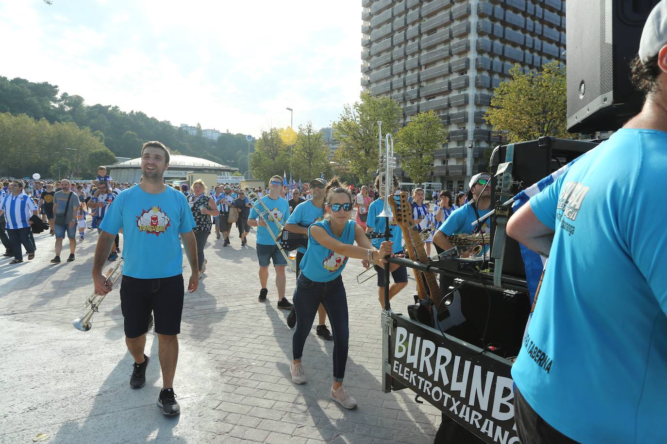 Expectación entre los aficionados de la Real Sociedad por conocer y estrenar el nuevo Reale Arena