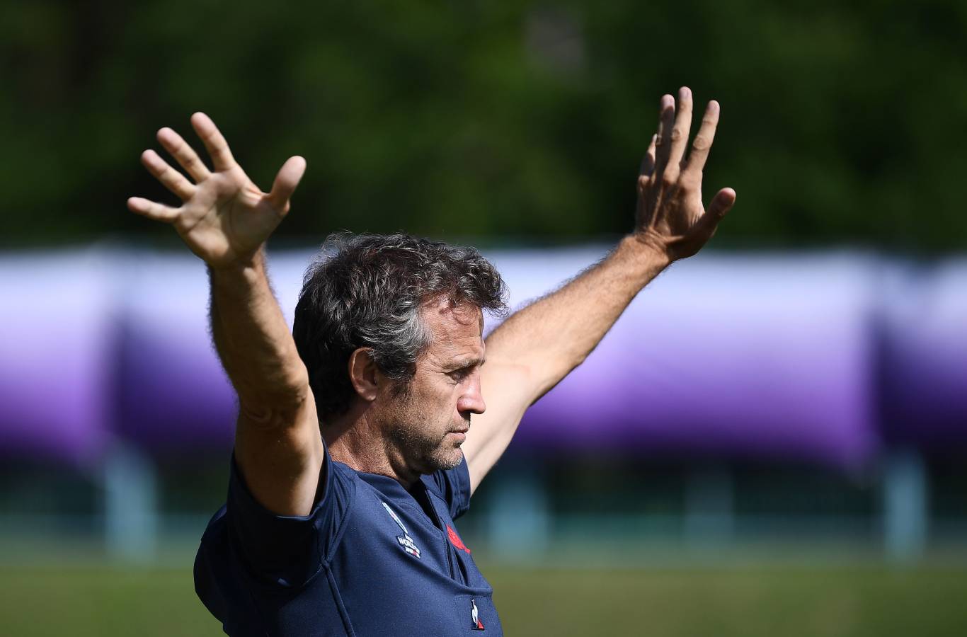 La selección francesa de rugby está preparando el Mundial de Japón junto al monte Fuji. Las vistas son impresionantes. 