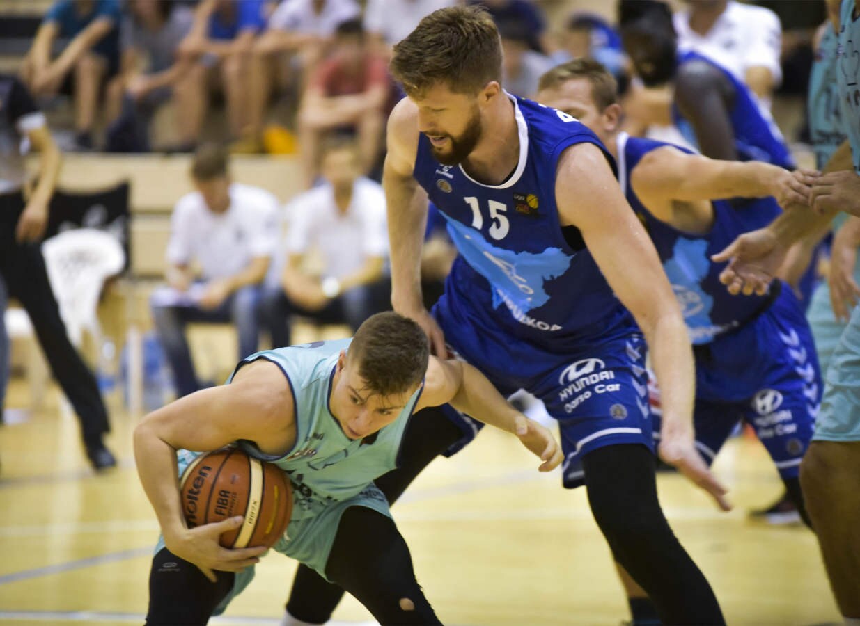 El conjunto guipuzcoano consiguió vencer al Oviedo por 77-69. 