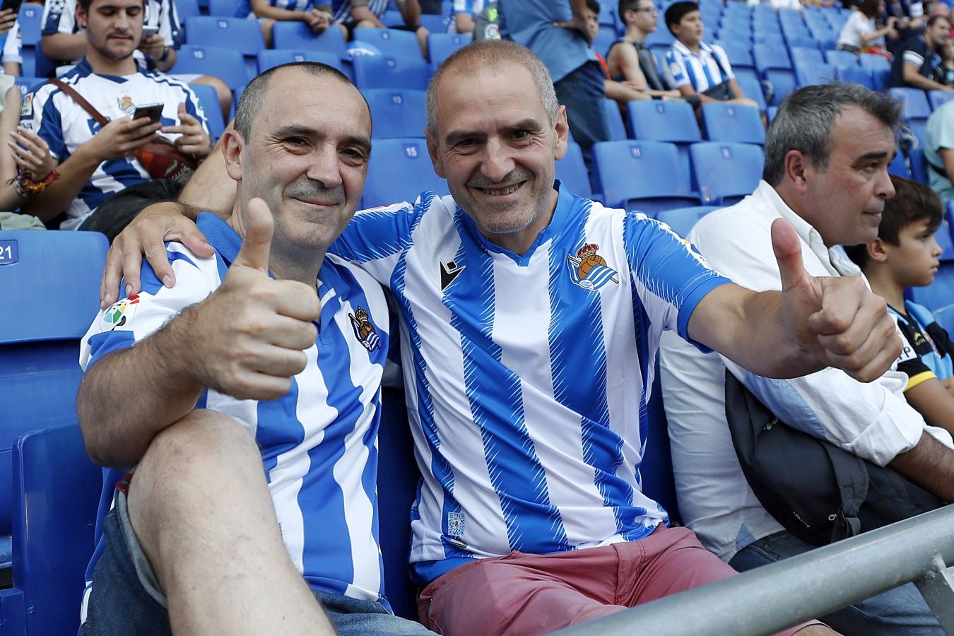 La Real Sociedad se ha llevado un merecida victoria de Cornellá tras vencer )1-3) al Espanyol. con goles de Willian José e Isak