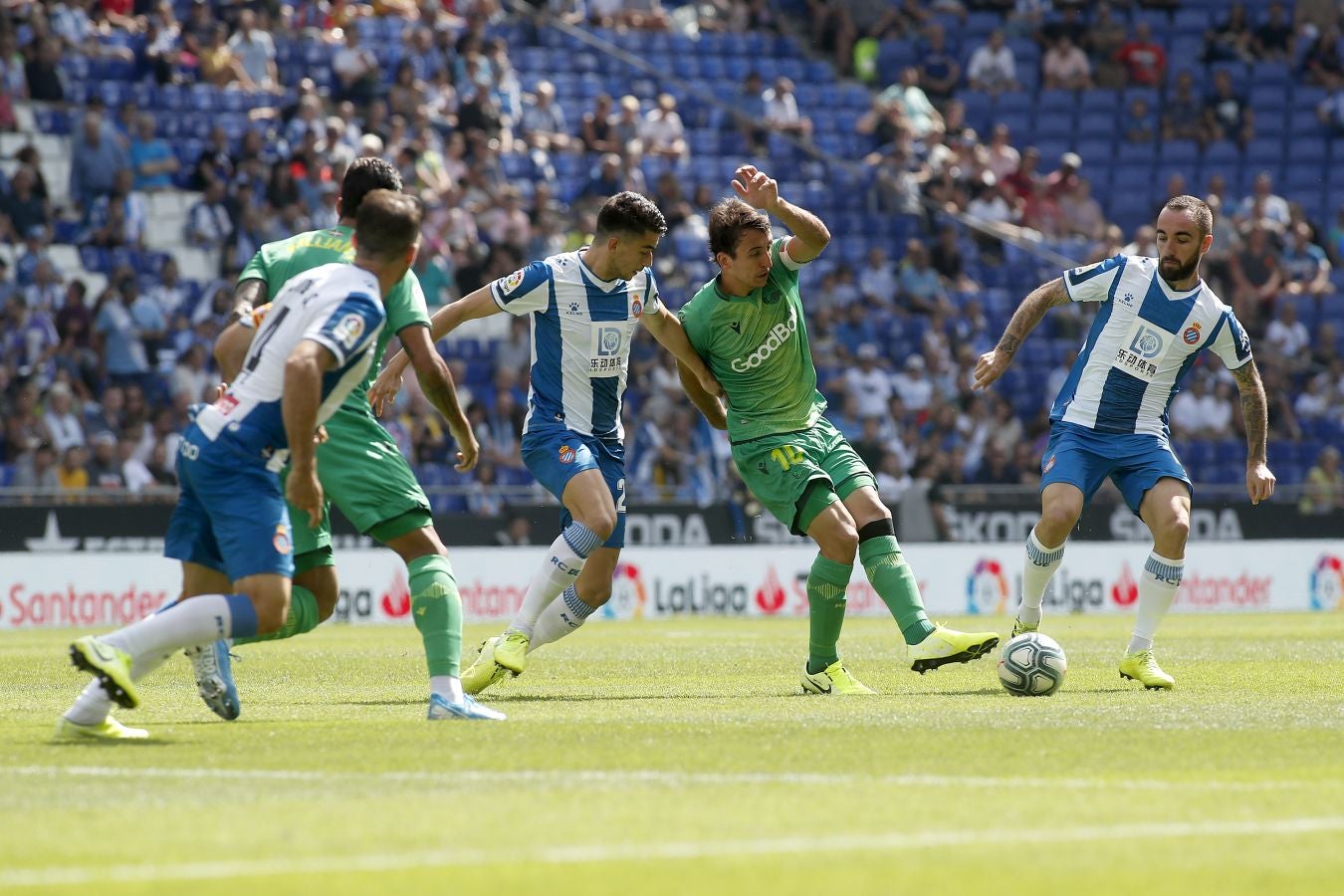 La Real Sociedad se ha llevado un merecida victoria de Cornellá tras vencer )1-3) al Espanyol. con goles de Willian José e Isak