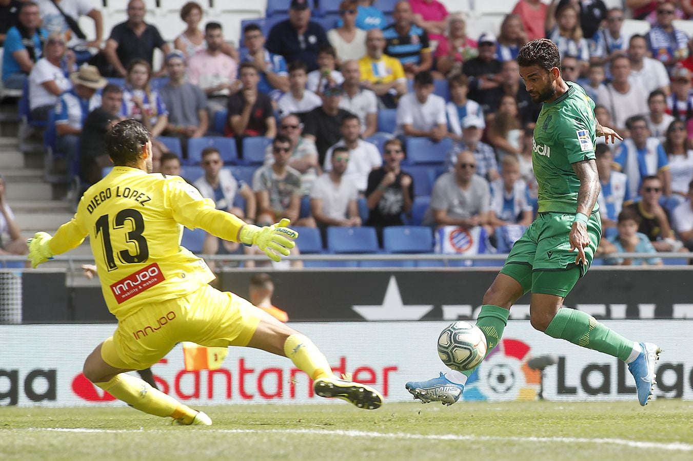 La Real Sociedad se ha llevado un merecida victoria de Cornellá tras vencer )1-3) al Espanyol. con goles de Willian José e Isak