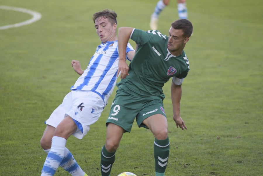 El filial realista logra un importante triunfo en Zubieta con un Garrido que resulta fundamental gracias a sus dos goles. 