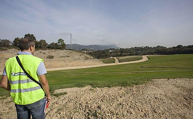 Imagen del sellado del vertedero de San Marcos.