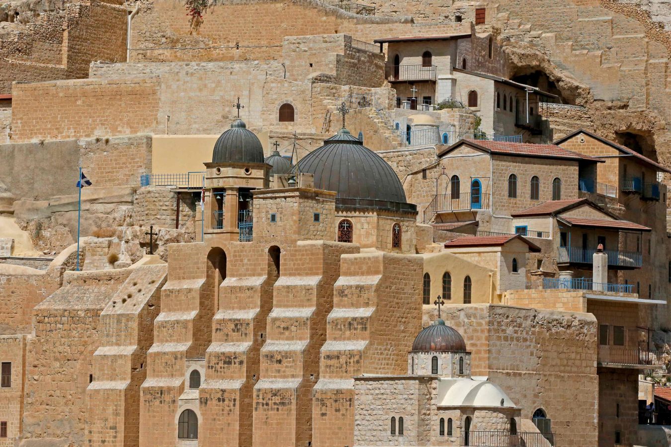 Este edificio histórico ortodoxo llamado St Sabbas, o más conocido como Mar Saba, sobrevuela Kidron Valley en el sur de West Bank en el pueblo bíblico Bethlehem. 