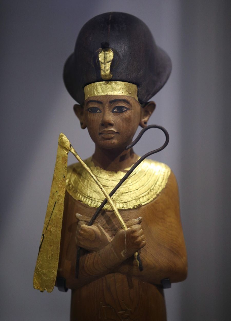 La exposición 'Tutankamón: tesoros del faraón dorado' viaja de París a Londres. La muestra se abrirá el 2 de noviembre en la galería Saatchi de Londres