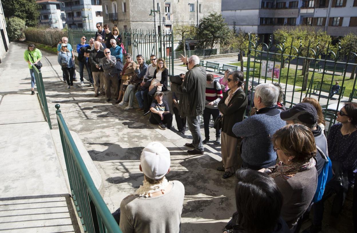 Un momento de la visita guiada celebrada al convento de Capuchinos el pasado marzo. 