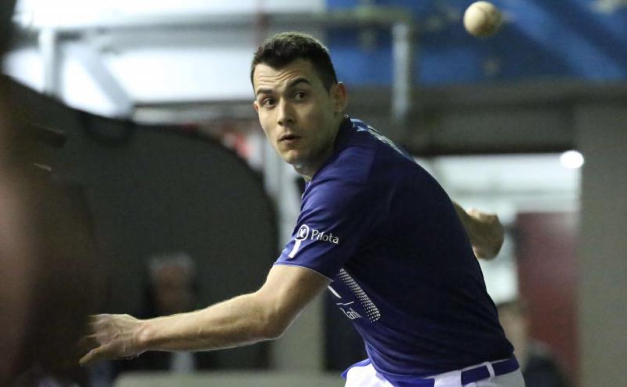 Jaka no tuvo complicaciones para clasificarse para la liguilla de cuartos del Cuatro y Medio ayer en Etxarri ante Bakaikoa. 