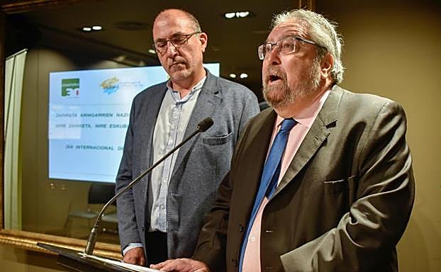 El Ararteko, Manuel Lezertua, en el acto de Arinduz