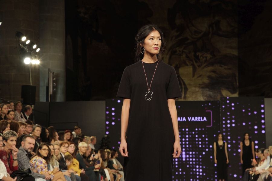 Mosquito Blue, Molupita, O`Farril, La Romantique, Telarista Urbana, Maider Alzaga, Luhei, Testone Hojas, Laia Varela, Davidi Dú, Anhelo, Sastrería Aldabaldetreku e Inge Zubeldia han desfilado en la pasarela de San Telmo este sábado 