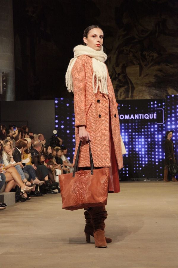 Mosquito Blue, Molupita, O`Farril, La Romantique, Telarista Urbana, Maider Alzaga, Luhei, Testone Hojas, Laia Varela, Davidi Dú, Anhelo, Sastrería Aldabaldetreku e Inge Zubeldia han desfilado en la pasarela de San Telmo este sábado 