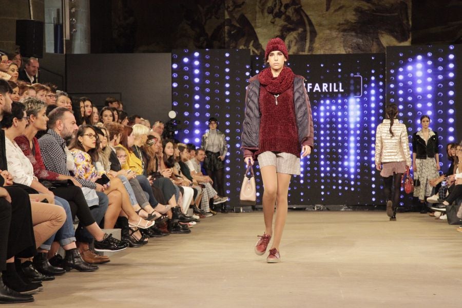 Mosquito Blue, Molupita, O`Farril, La Romantique, Telarista Urbana, Maider Alzaga, Luhei, Testone Hojas, Laia Varela, Davidi Dú, Anhelo, Sastrería Aldabaldetreku e Inge Zubeldia han desfilado en la pasarela de San Telmo este sábado 