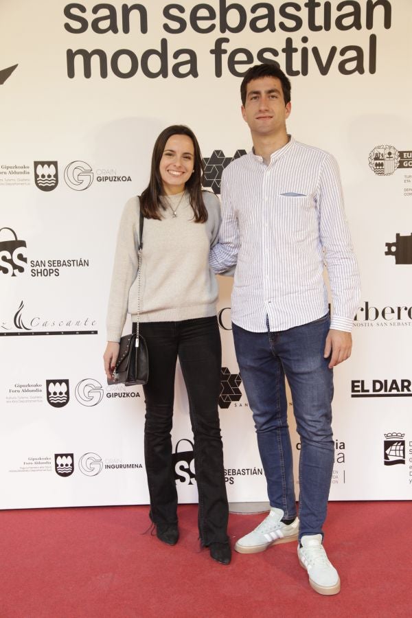 Este sábado, por la mañana, el Museo San Telmo acoge los quince desfiles de diseñadores guipuzcoanos y comercios multimarca: Mosquito Blue, Molupita, O`Farril, La Romantique, Telarista Urbana, Maider Alzaga, Luhei, Testone Hojas, Laia Varela, Davidi Dú, Anhelo, Sastrería Aldabaldetreku, Inge Zubeldia. 