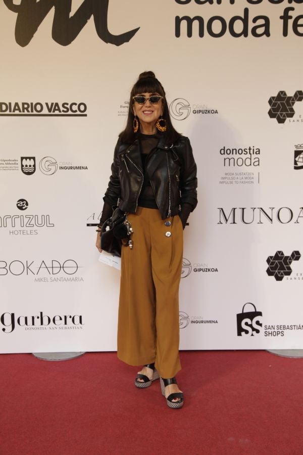 Este sábado, por la mañana, el Museo San Telmo acoge los quince desfiles de diseñadores guipuzcoanos y comercios multimarca: Mosquito Blue, Molupita, O`Farril, La Romantique, Telarista Urbana, Maider Alzaga, Luhei, Testone Hojas, Laia Varela, Davidi Dú, Anhelo, Sastrería Aldabaldetreku, Inge Zubeldia. 