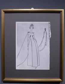 Imagen secundaria 2 - El vestido de novia de la reina Fabiola brilla en el Museo Balenciaga