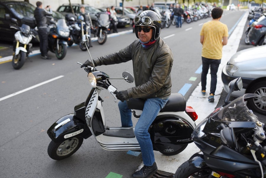 Fotos: Decenas de moteros protestan contra el mal estado de las carreteras
