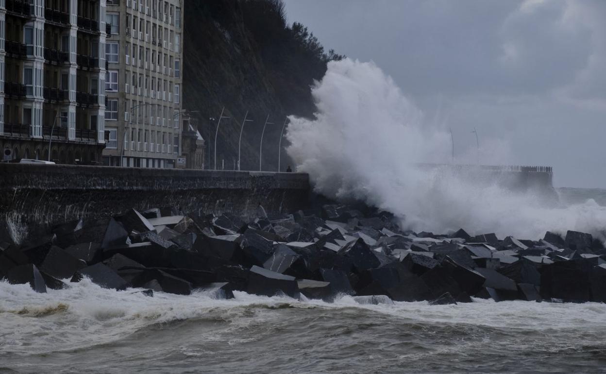 El Paseo Nuevo de San Sebastián, este viernes.. 