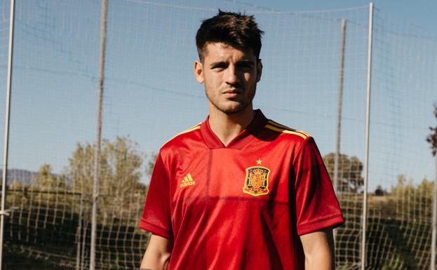 Álvaro Morata, con la nueva camiseta