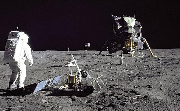 Buzz Aldrin fotografiado cuando completó la misión de llegar a la Luna con el Apolo 11