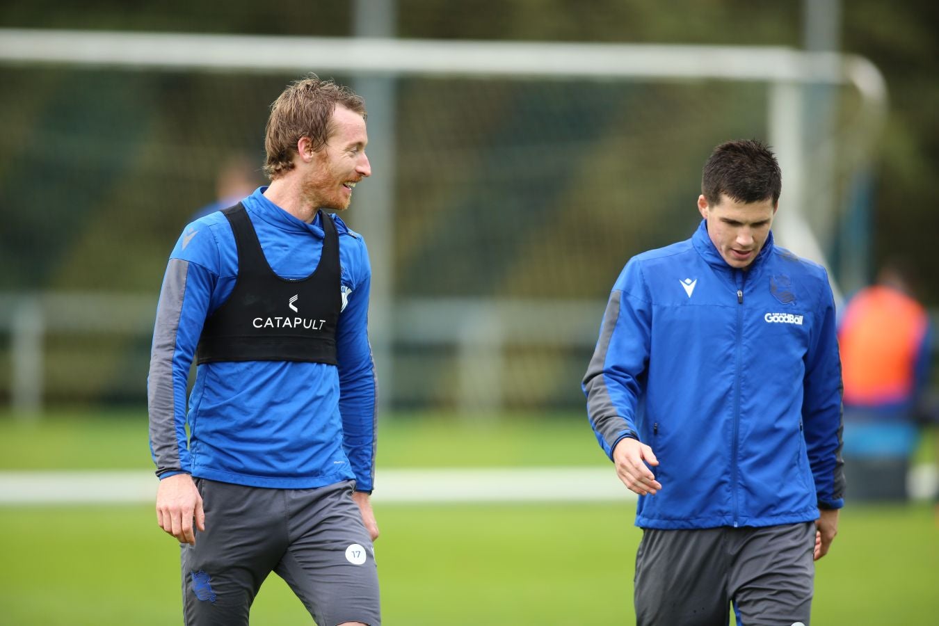 Moyá, Remiro, Zubiaurre, Llorente, Zaldua, Monreal, Merino, Zurutuza, Zubeldia, Portu y Willian José han saltado al verde. 