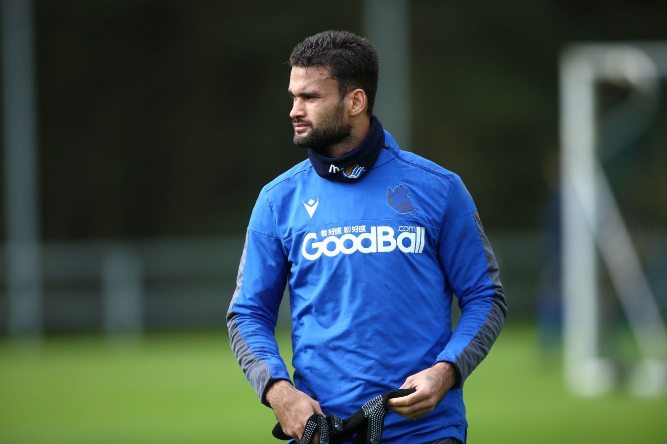 Moyá, Remiro, Zubiaurre, Llorente, Zaldua, Monreal, Merino, Zurutuza, Zubeldia, Portu y Willian José han saltado al verde. 