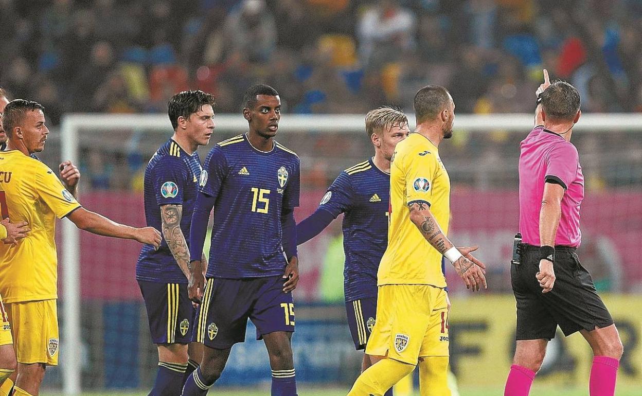 Gritos racistas a Isak en el Rumanía-Suecia: «Es una vergüenza, pero estamos preparados para esto»