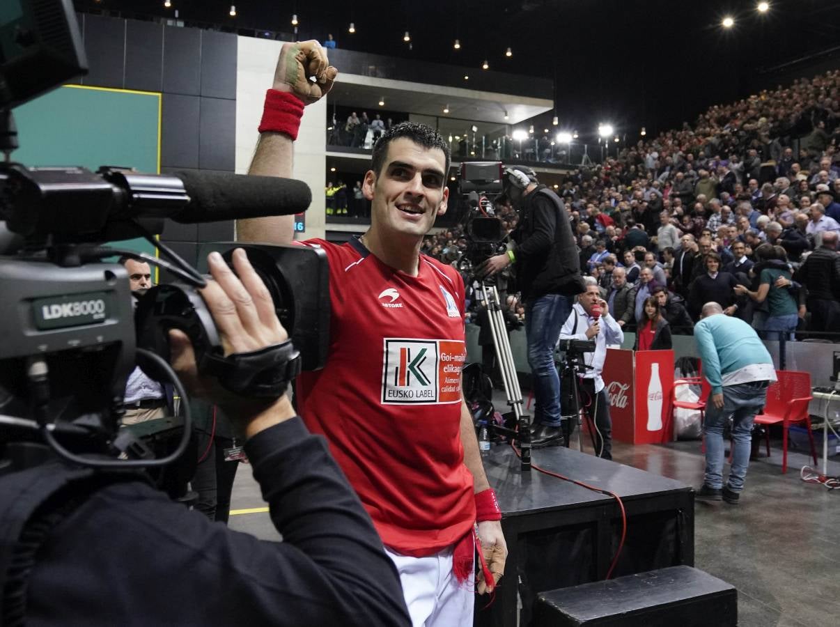 El navarro ha derrotado 22-16 a Altuna III en una final muy emocionante disputada en el Navarra Arena. 