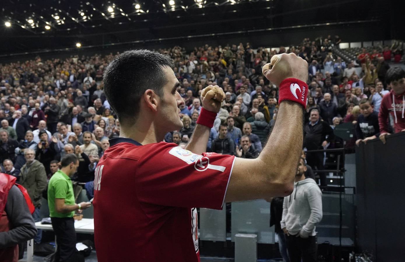 El navarro ha derrotado 22-16 a Altuna III en una final muy emocionante disputada en el Navarra Arena. 