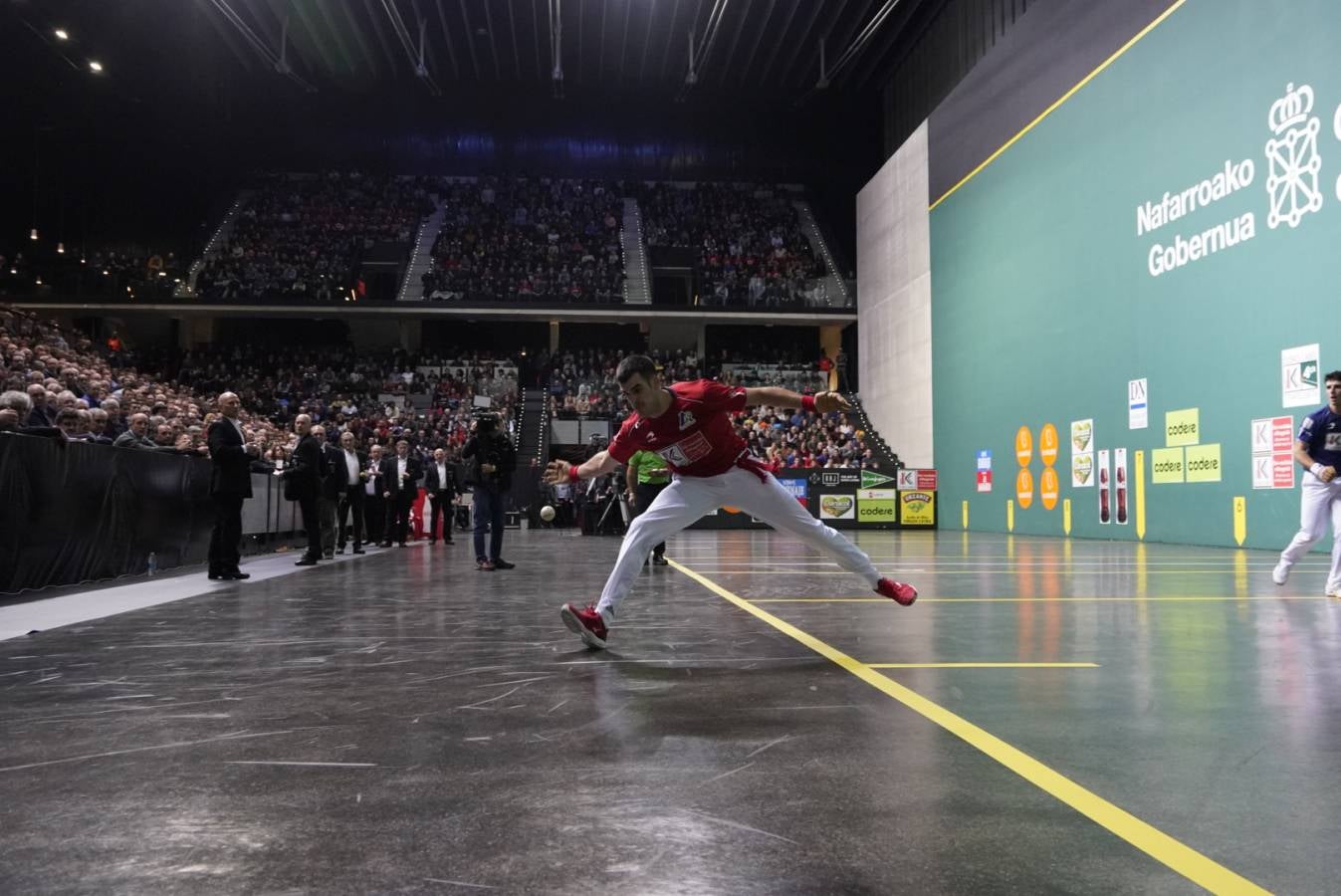 El navarro ha derrotado 22-16 a Altuna III en una final muy emocionante disputada en el Navarra Arena. 