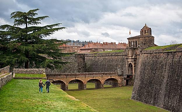 Vista de la ciudadela de Jaca