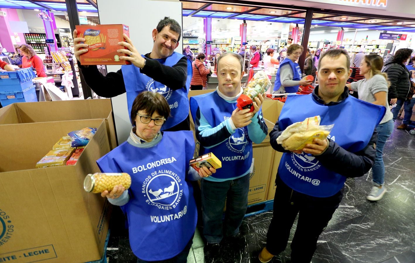 160 establecimientos se suman a la llamada del Banco de Alimentos de Gipuzkoa con el objetivo de que cada guipuzcoano done un kilo de alimentos para llegar a los 715.000