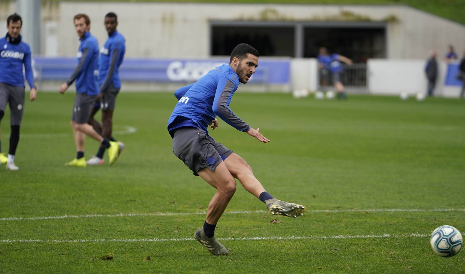 El conjunto de Imanol Alguacil se ha ejercitado en Zubieta.