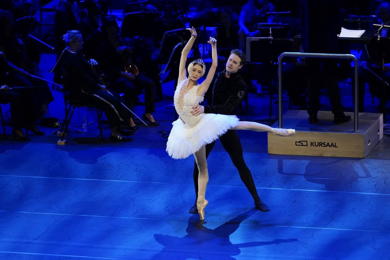Éxito en una gala para celebrar las dos décadas de vida de los 'cubos'.