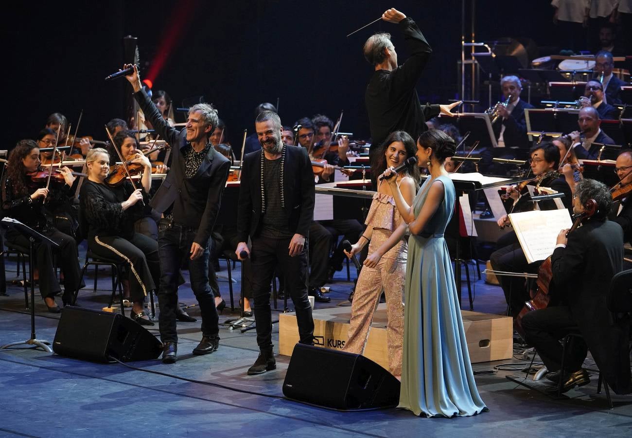 Éxito en una gala para celebrar las dos décadas de vida de los 'cubos'.