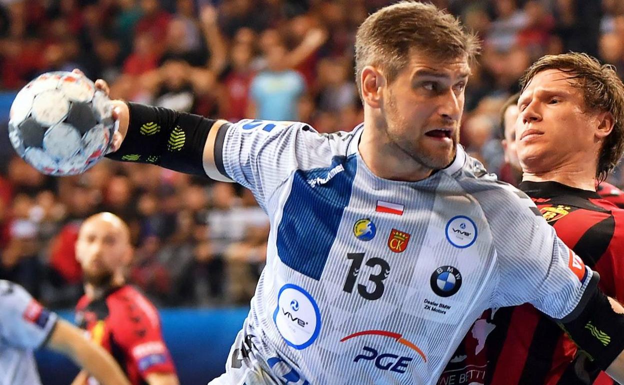 Julen Aginagalde, durante un partido del Kielce. 