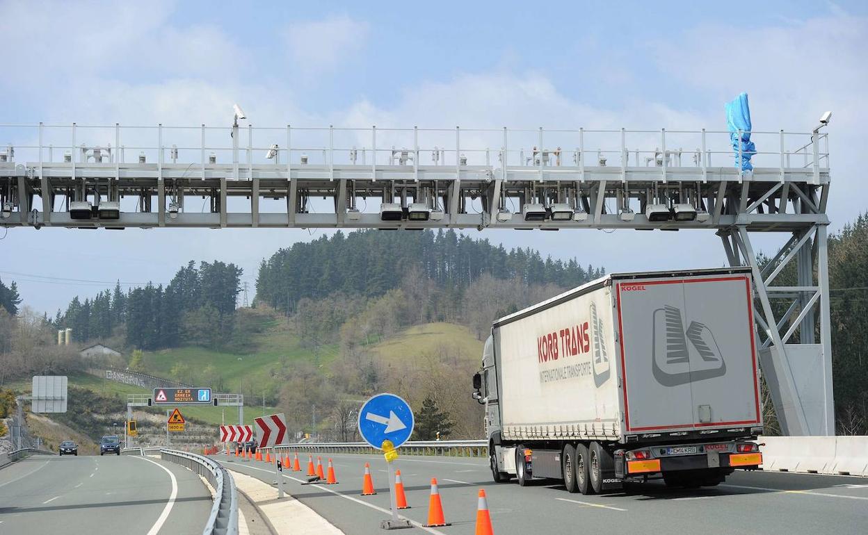 Vista de uno de los peajes de la Diputación.