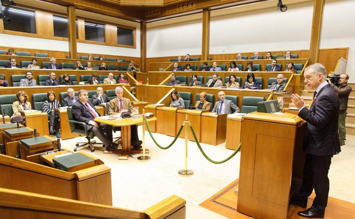 Urkullu pide «modular los sentimientos» para buscar consensos «más amplios» sobre el nuevo estatus