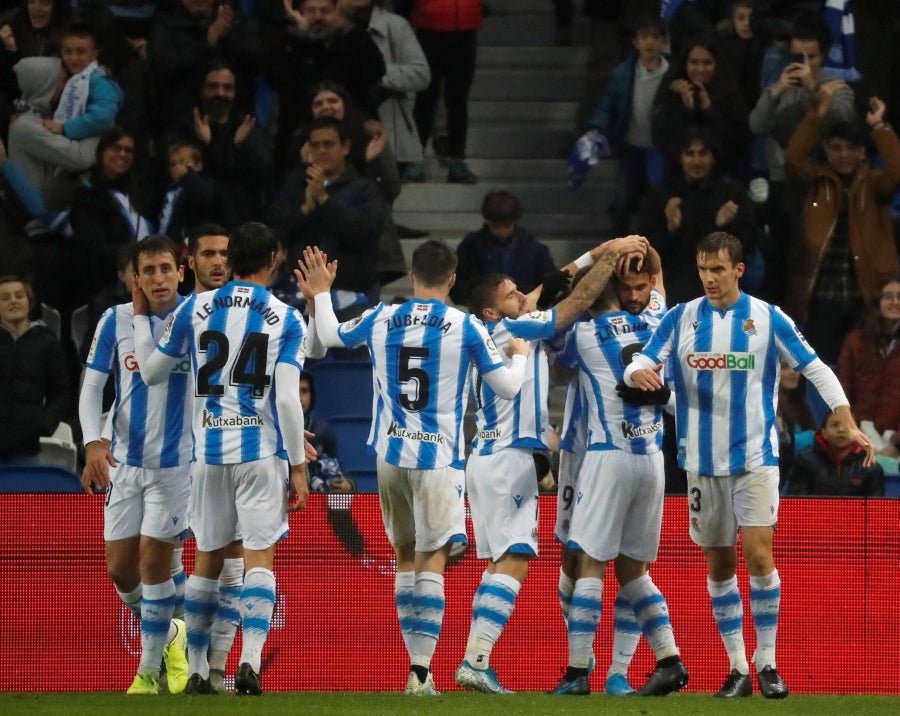 La Real Sociedad vence 4-1 al Eibar en el Reale Arena. 