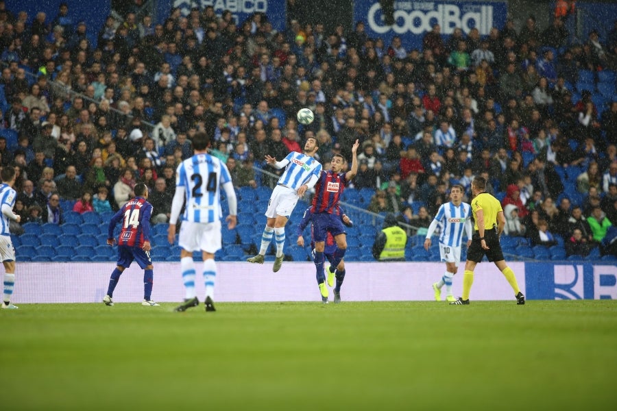 La Real Sociedad vence 4-1 al Eibar en el Reale Arena. 