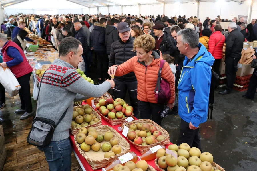 Fotos: Feria agrícola de San Andrés en Eibar