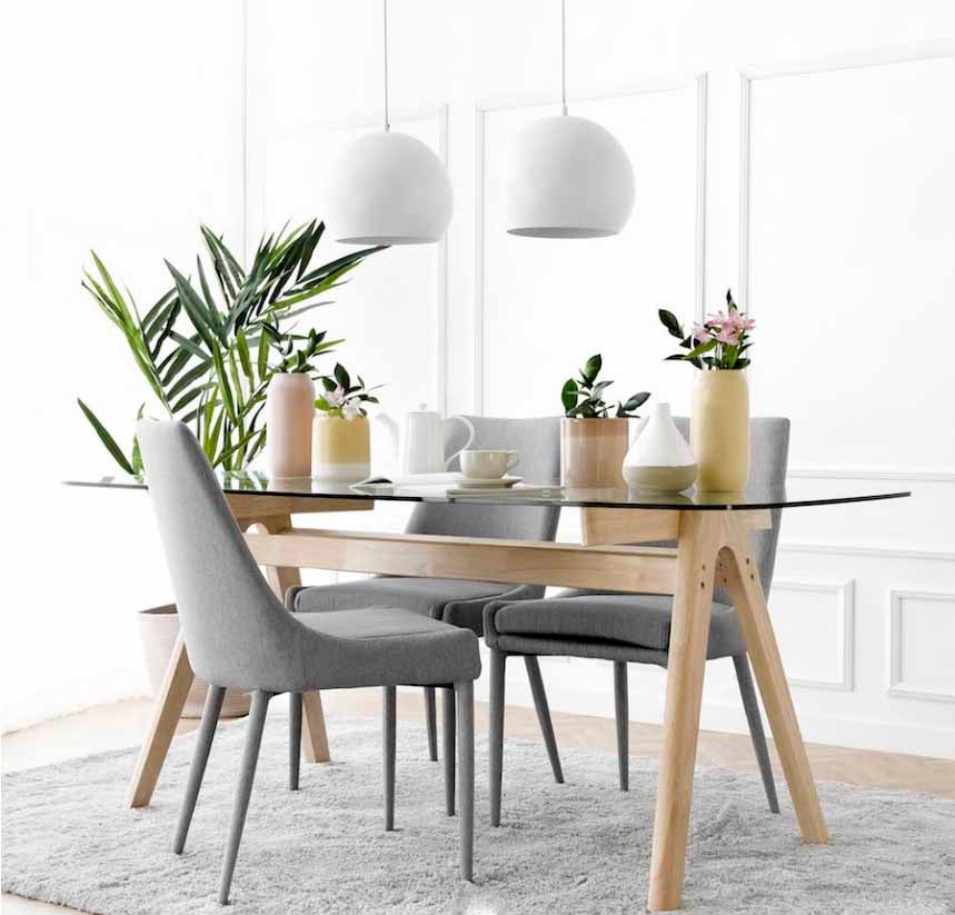 La mezcla de estilos, la utilización de toda la paleta de color; el maridaje sin complejos de materiales tan diversos como el acero, la piedra, el cristal y la madera; el auge de lo sostenible, la presencia de elementos naturales y la reutilización y reubicación de elementos decorativos del propio hogar serán la seña de identidad de un otoño-invierno marcado por las largas extancias en casa debido a la pandemia