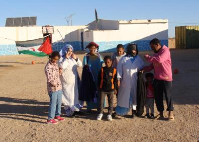 Imagen secundaria 1 - Los Amig@s de la RASD de Donostia buscan garantizar el derecho al agua potable en los campamentos de refugiados del Sahara