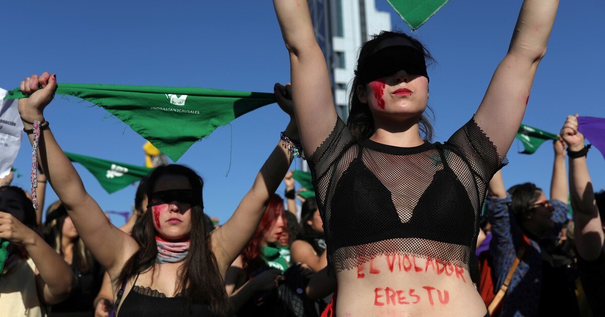 Fotos La Performance Un Violador En Tu Camino Inunda Todoo El Mundo El Diario Vasco 3346