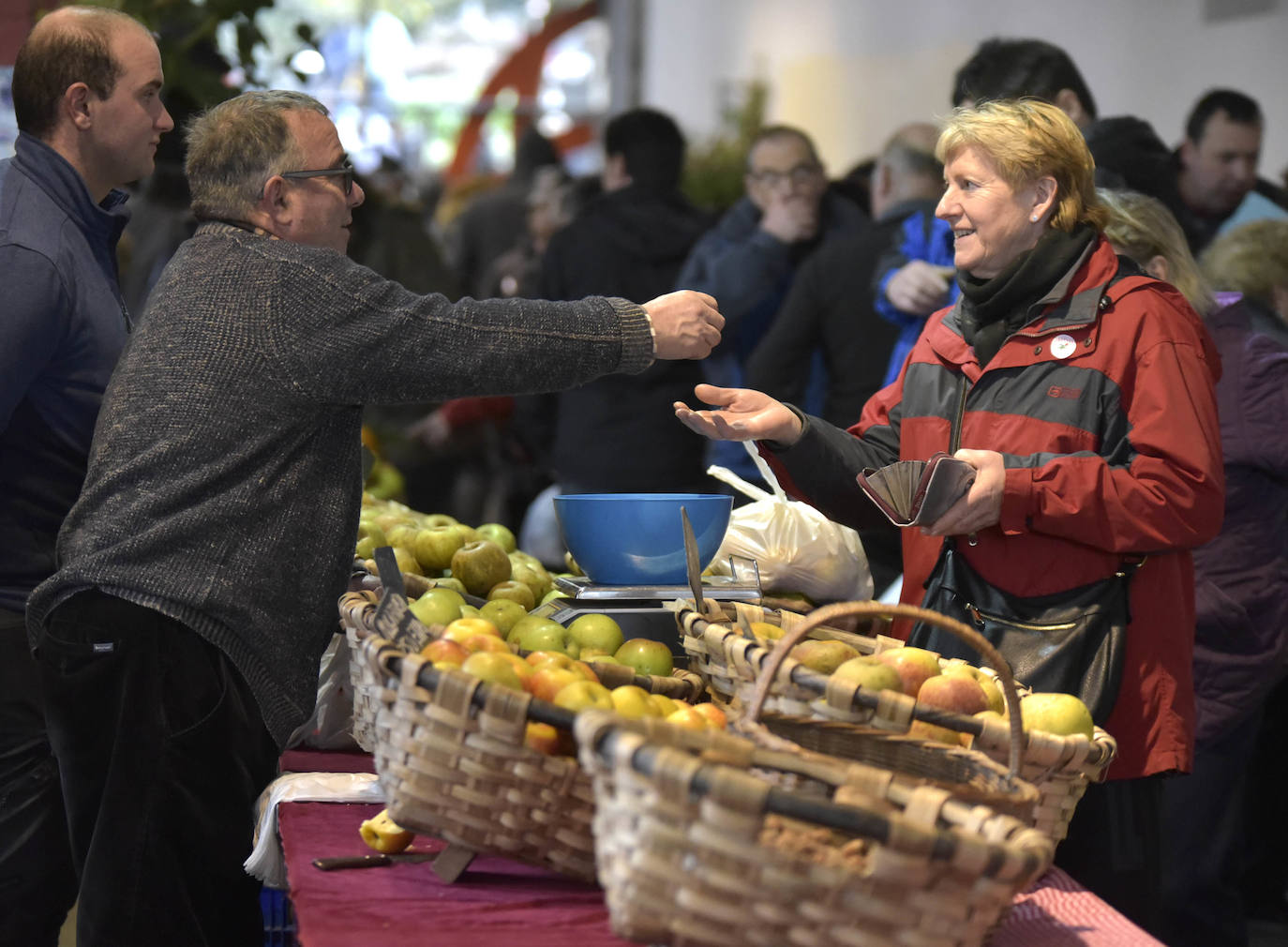 Fotos: Multitudinaria feria de Santa Lucía en Zumarraga y Urretxu