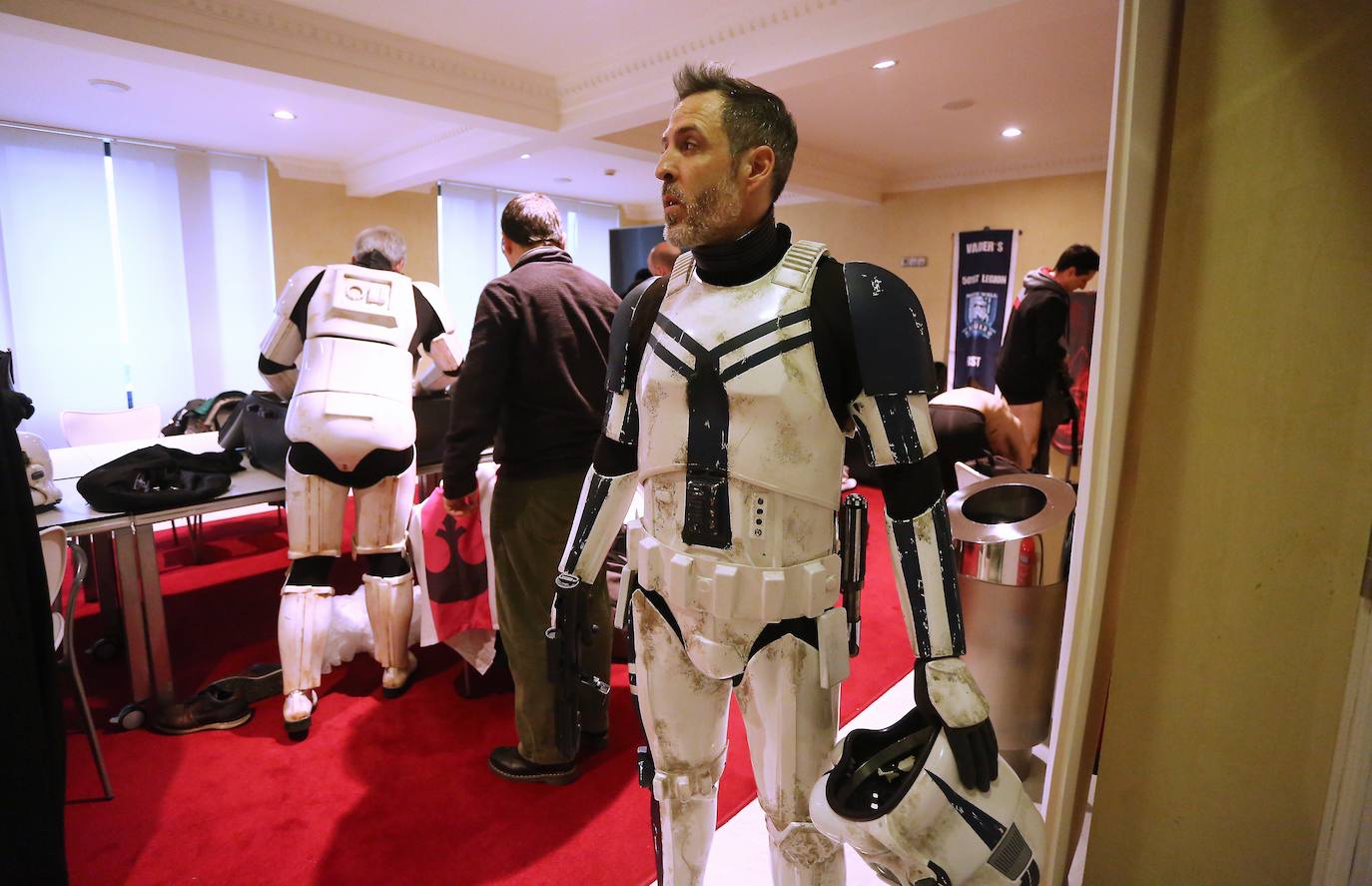 El miércoles el Victoria Eugenia acoge el preestreno de 'Star Wars, el ascenso de Skywalker', la nueva entrega de la serie, que también se anuncia como la última. La productora Disney lanza ese guiño al teatro y a la ciudad donde se estrenó el 17 de septiembre de 1977, dentro del Festival de Cine, 'La guerra de las galaxias', con presencia de sus protagonistas Harrison Ford y Carrie Fisher.